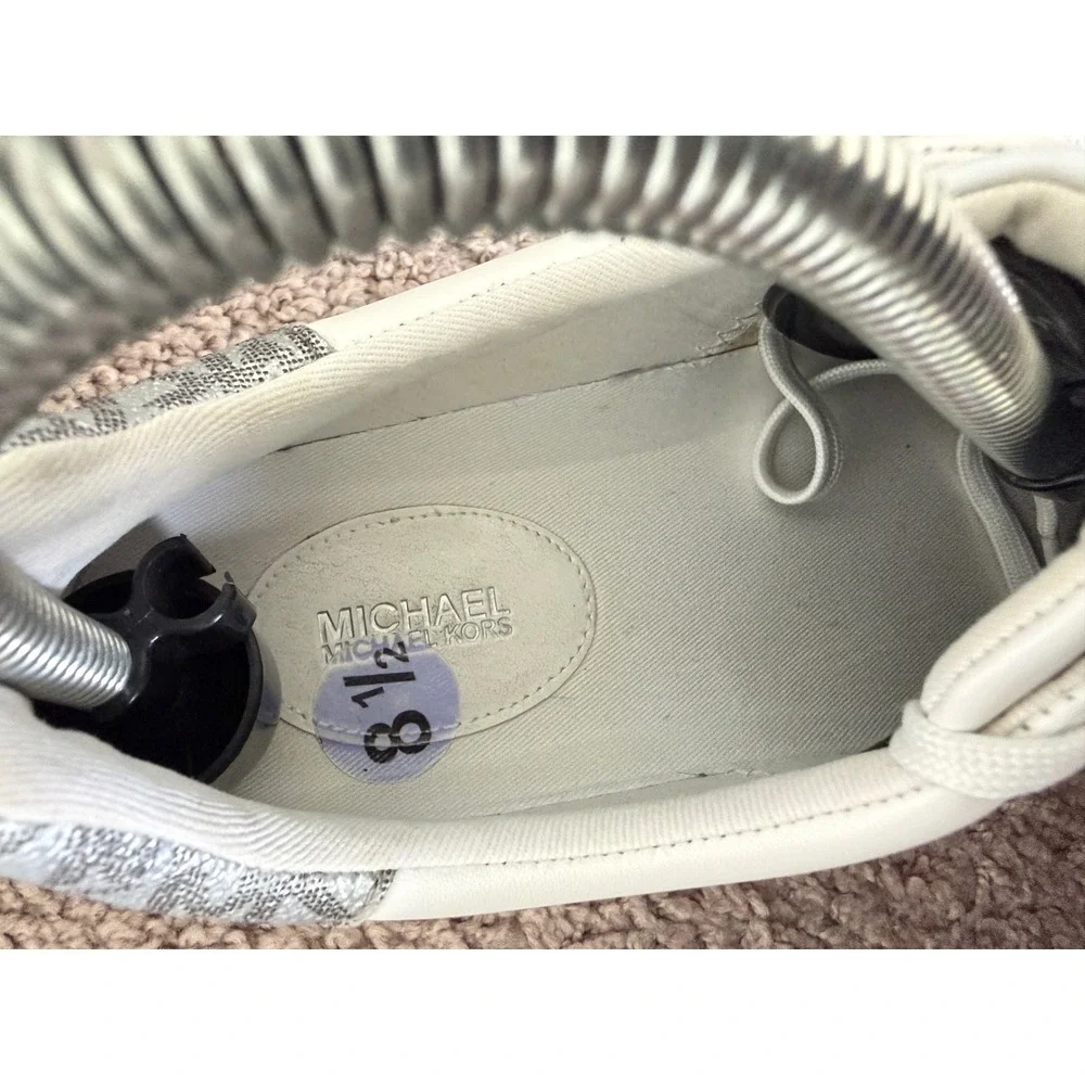Michael Kors Poppy White Platform Sneakers Blue Silver Logo Stripe LS24J Sz 8.5